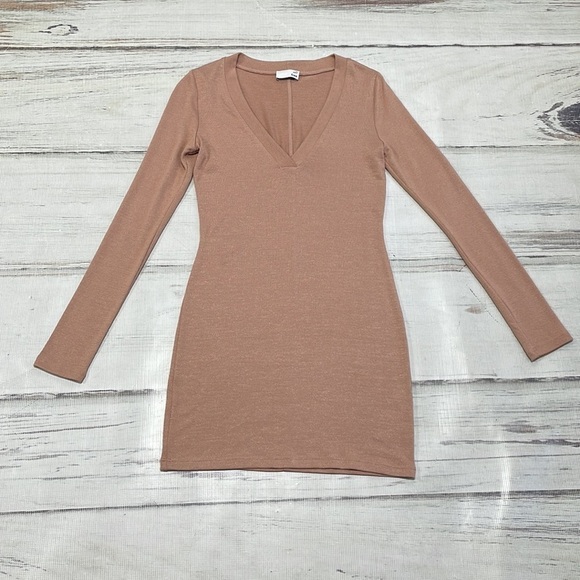 ARITZIA WILFRED FREE Dress Bodycon V-neck Long Sleeves Stretchy Size XS - Picture 11 of 16
